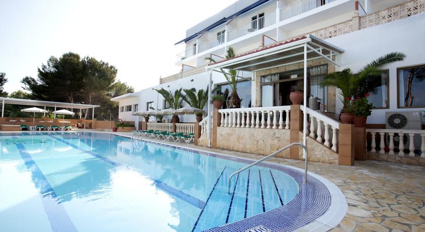 Hotel & Spa Entre Pinos-Adults Only Es Caló Exterior photo